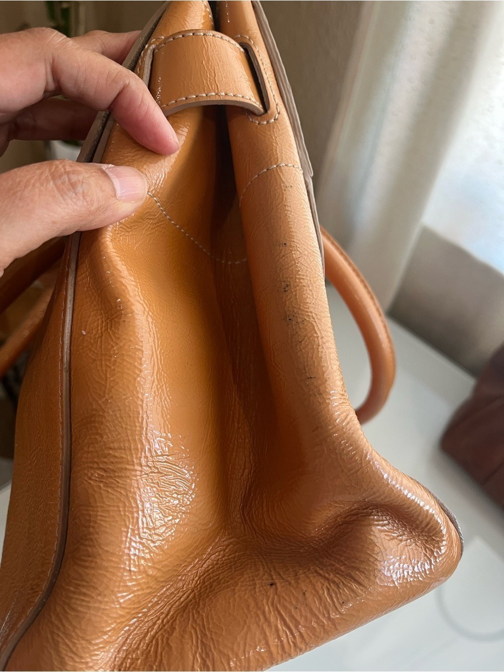 MULBERRY GLOSSY WRINKLED PATENT WARM CARAMEL/TAN LEATHER BAYSWATER - Picture 8 of 16